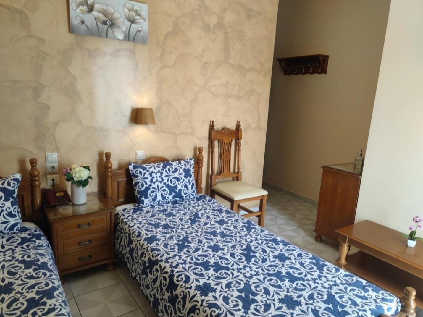 Hotel Anagennisis Fry Bagian luar foto