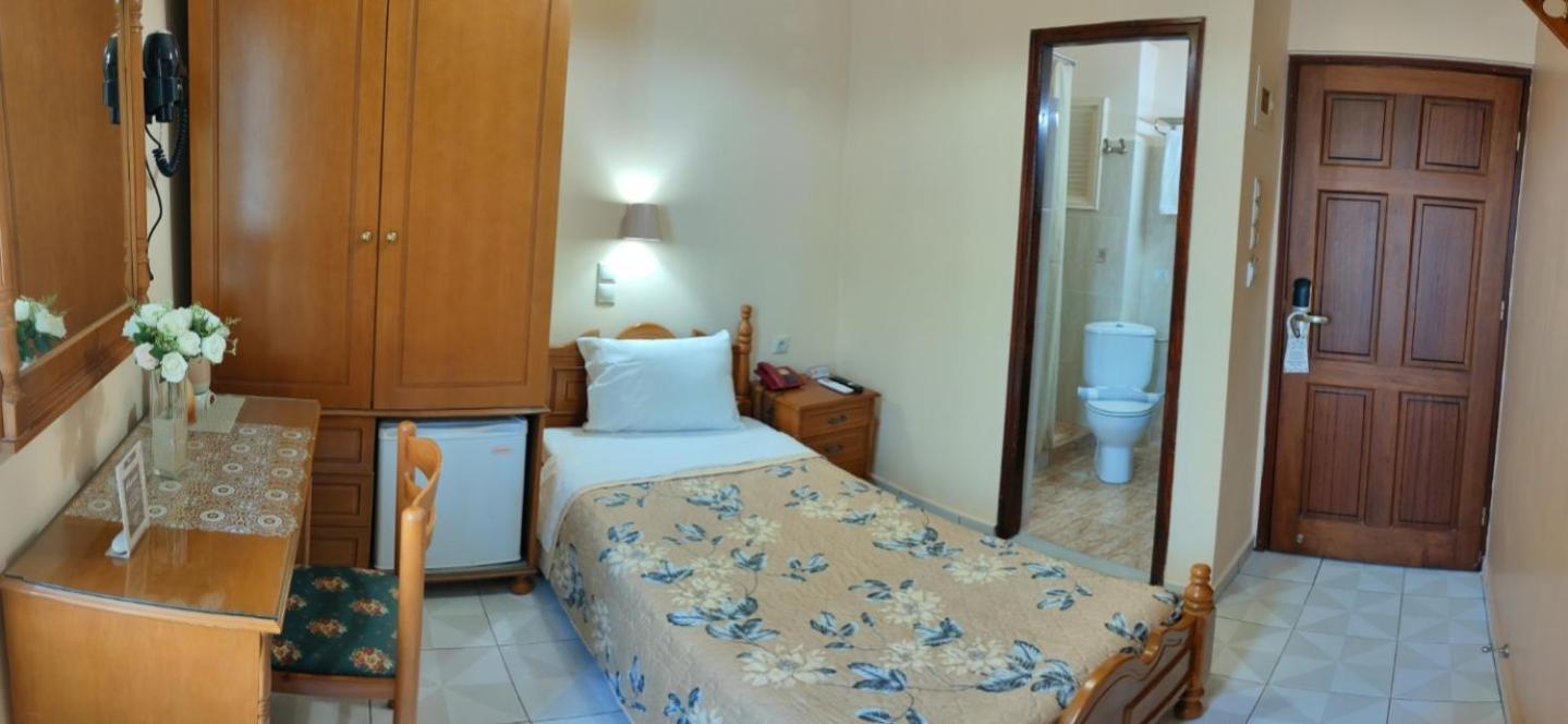 Hotel Anagennisis Fry Bagian luar foto
