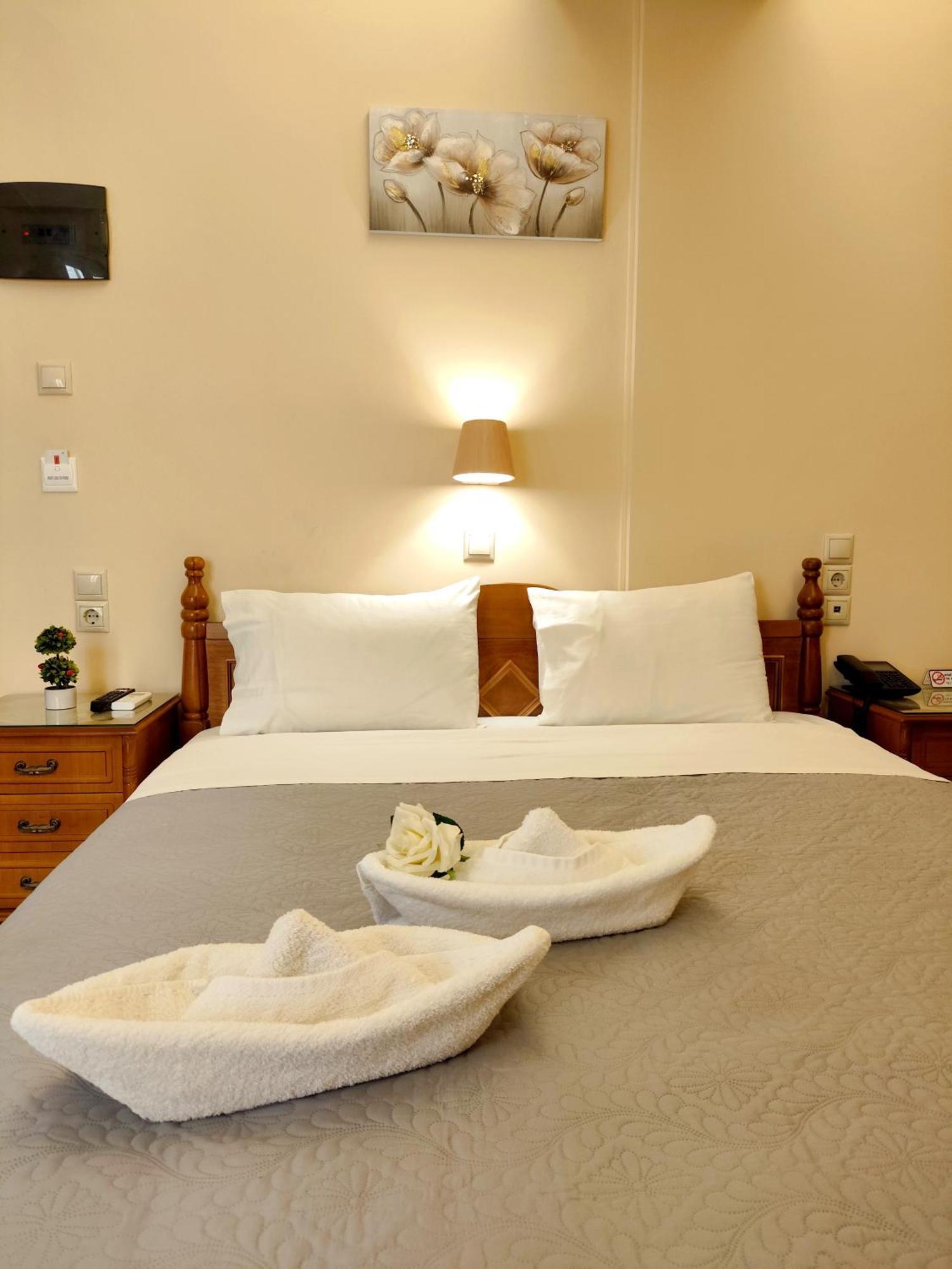 Hotel Anagennisis Fry Bagian luar foto